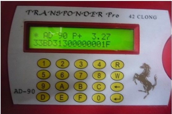Affichage de logiciel de clé du transpondeur AD90
